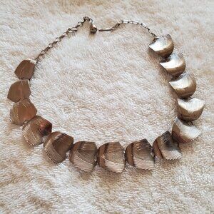 A beautiful silver toned necklace, wt. 31 grams, item # A-62